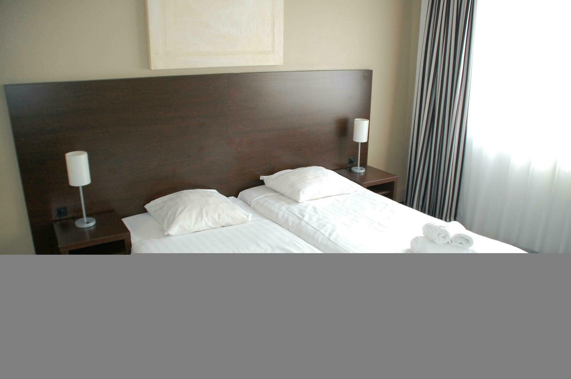 Best Western Amsterdam Esterno foto