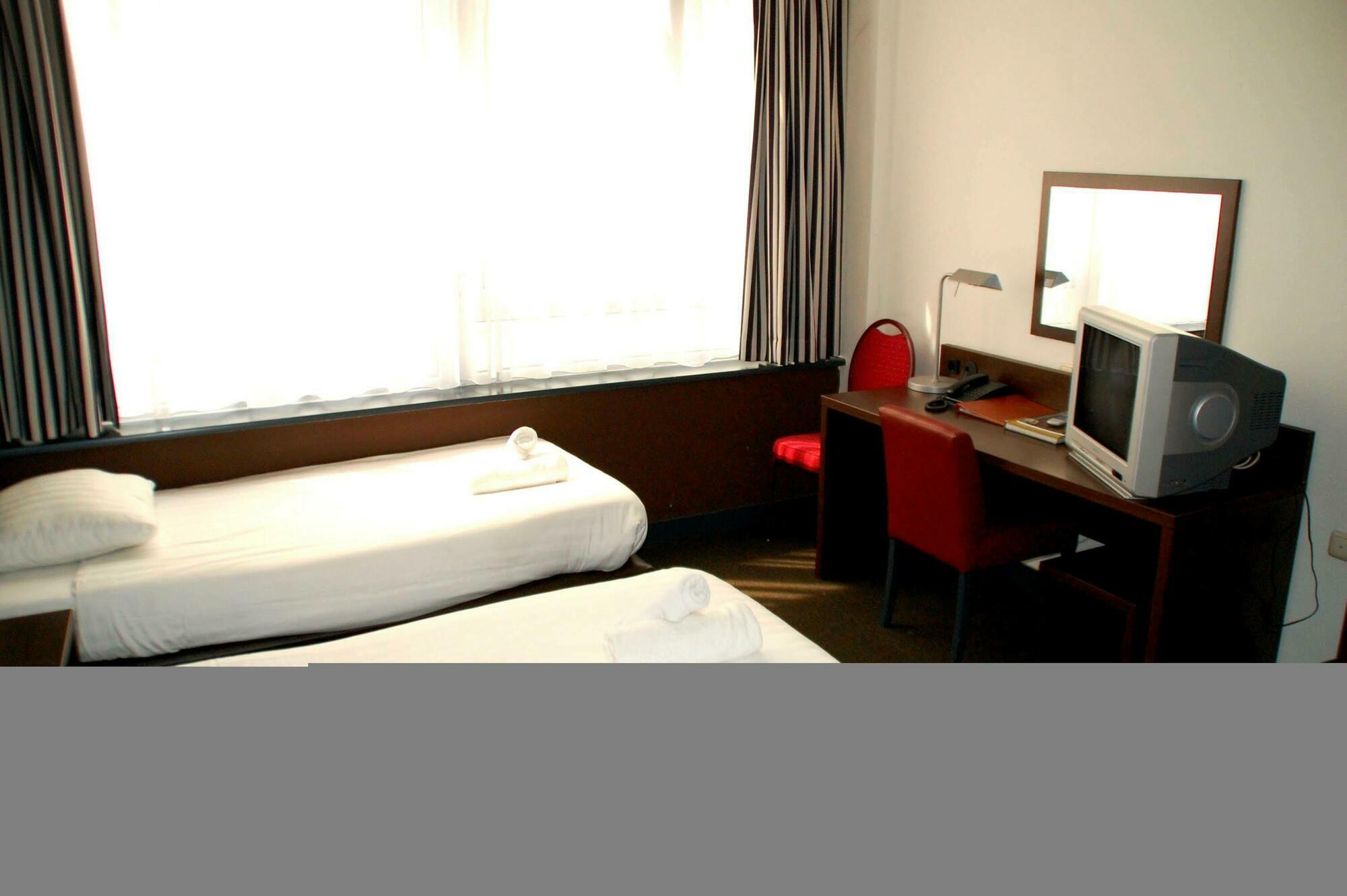 Best Western Amsterdam Esterno foto
